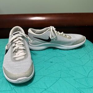 Nike Mens Flex Experience Shoes Size 10 Running Shoes